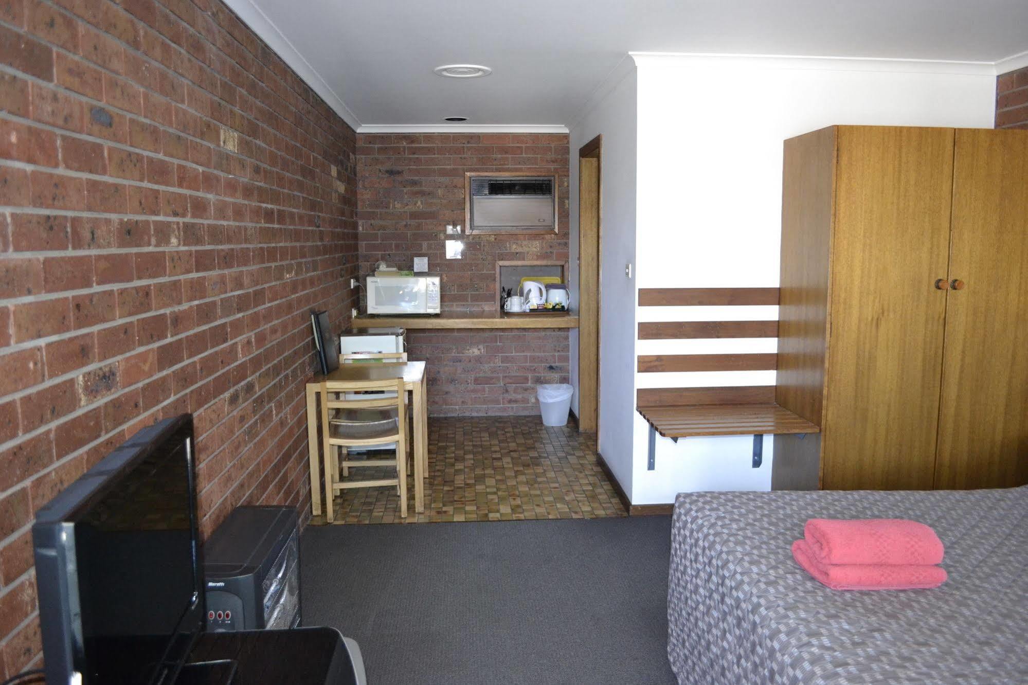 Kardinia Park Motel Джелонг Екстер'єр фото